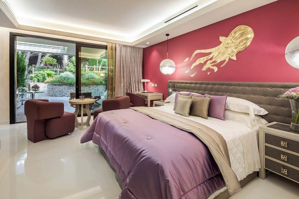 Beach, Superior, Double Bed, Pinewood Side