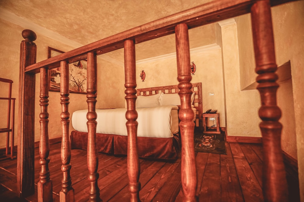 CAUCASUS HOTEL 63/74