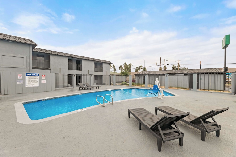 GuestHouse Extended Stay Laredo 31/42