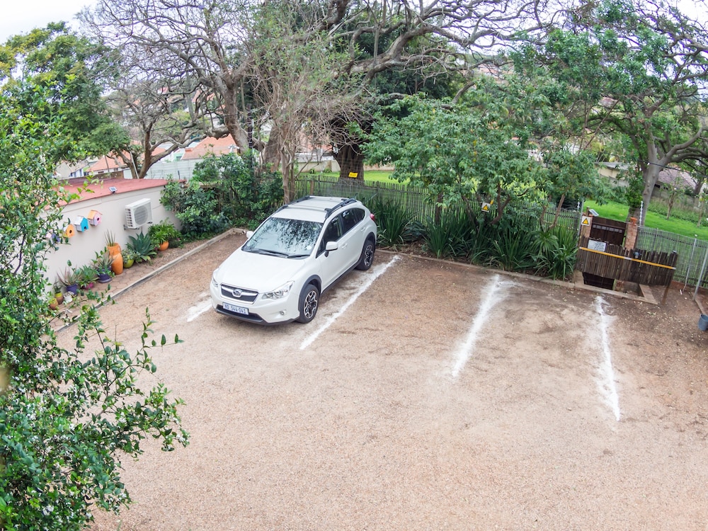 Mackaya Bella Guest House 55/71