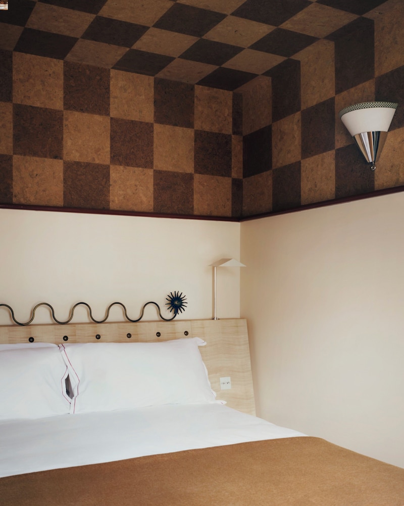 Luxia 3/33