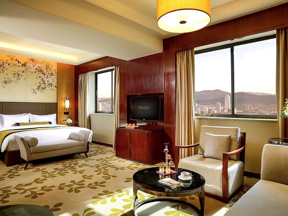 Enlux Hotel (Baotu Quanquan City Plaza) 27/59