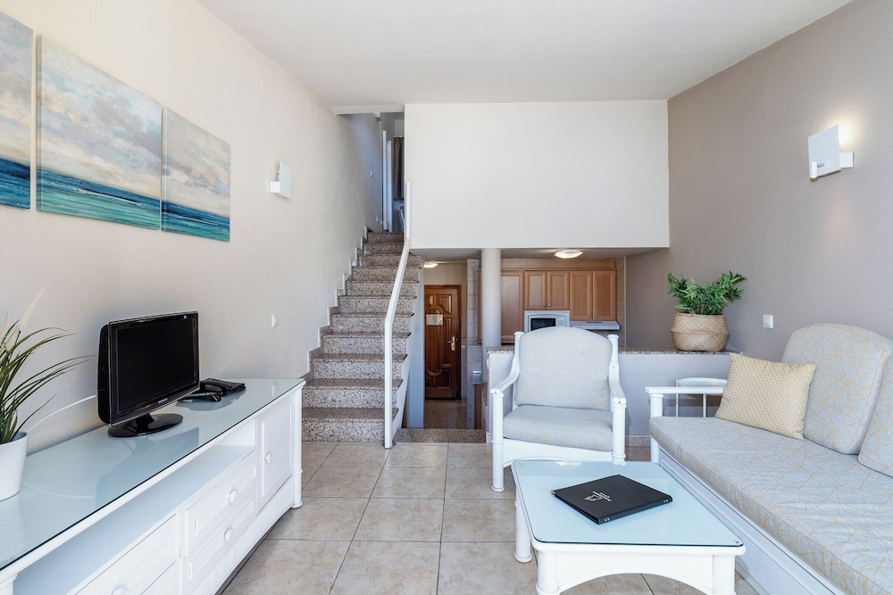 Apartamentos Punta Marina by LIVVO 12/46