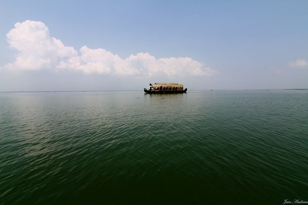 The Zuri Kumarakom Kerala Resort And Spa 56/67