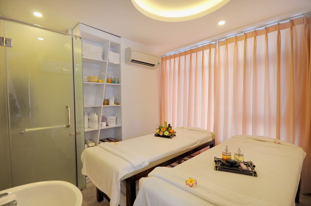 The Mcr Luxury Nha Trang 32/44