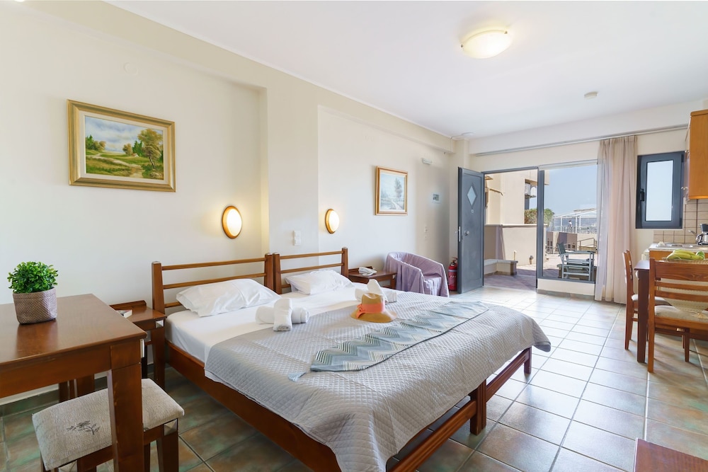 Sun Rise Suites Hotel 7/33