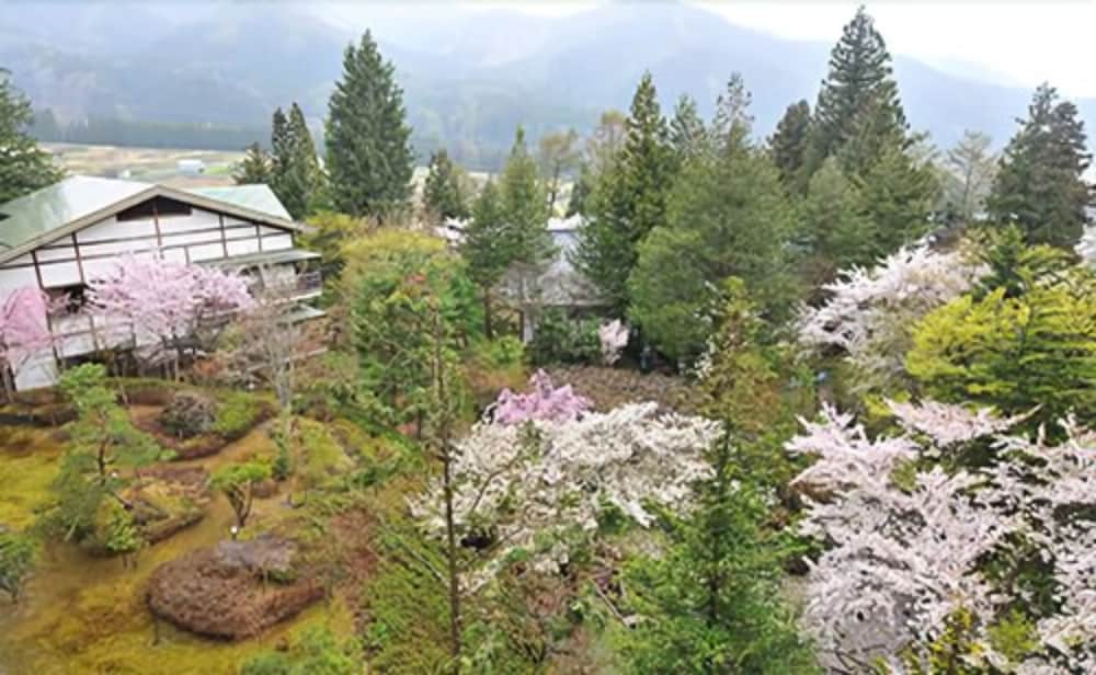 Kanbayashi Hotel Senjukaku 56/59