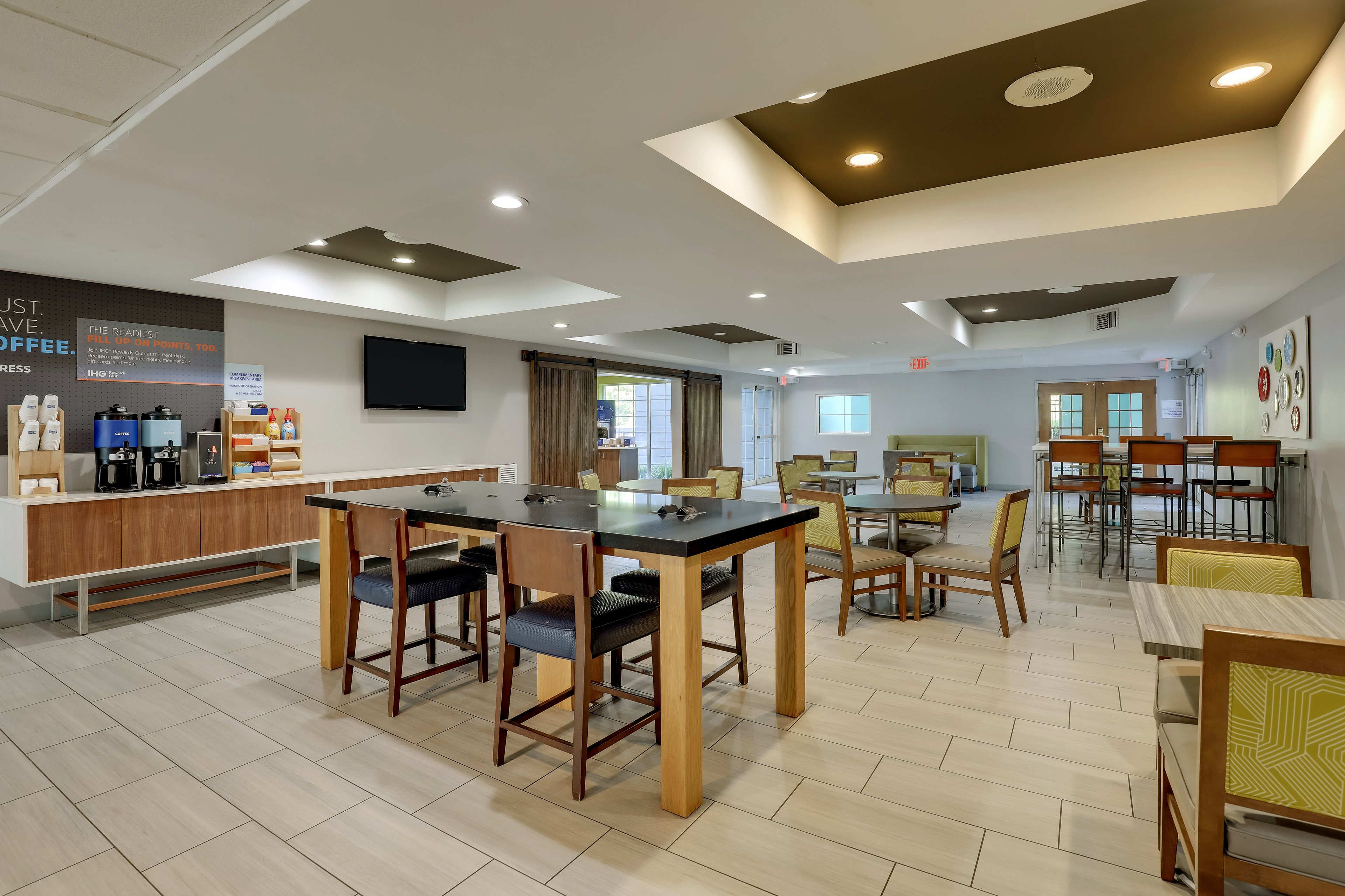 Holiday Inn Express Hotel Suites Orangeburg 41/61