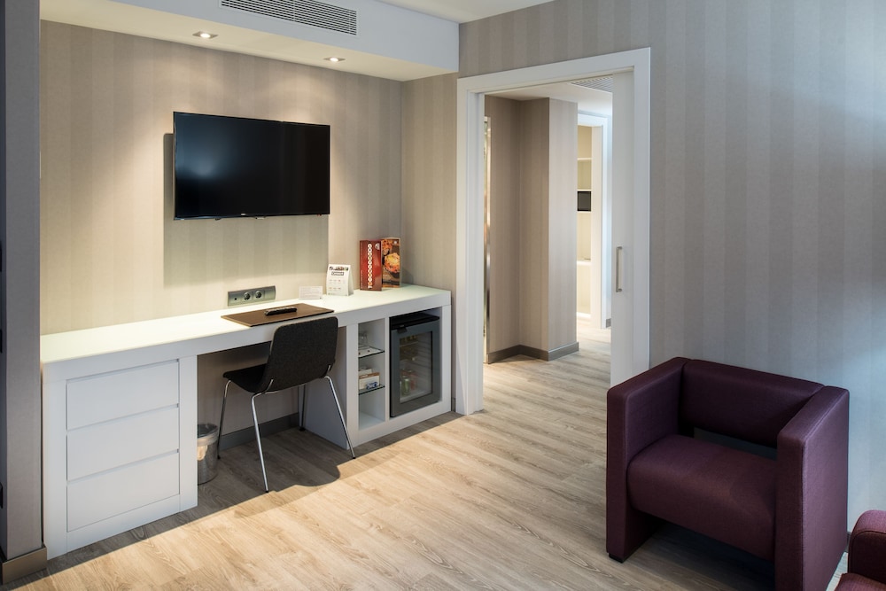Catalonia Roma Hotel 41/58