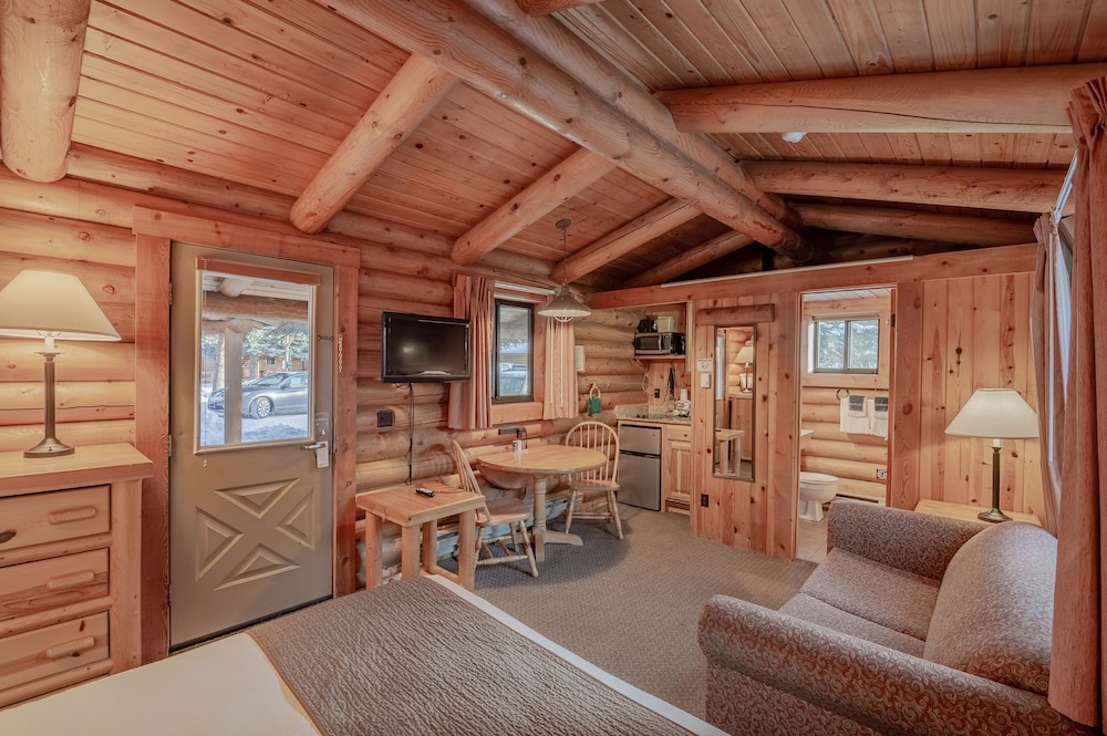 Cowboy Village Resort 40/69