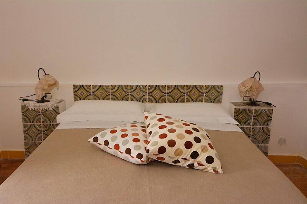 Bella Baia Relais 18/50
