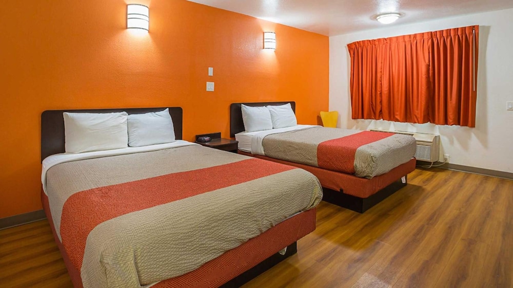 Motel6 Brinkley, AR 27/59
