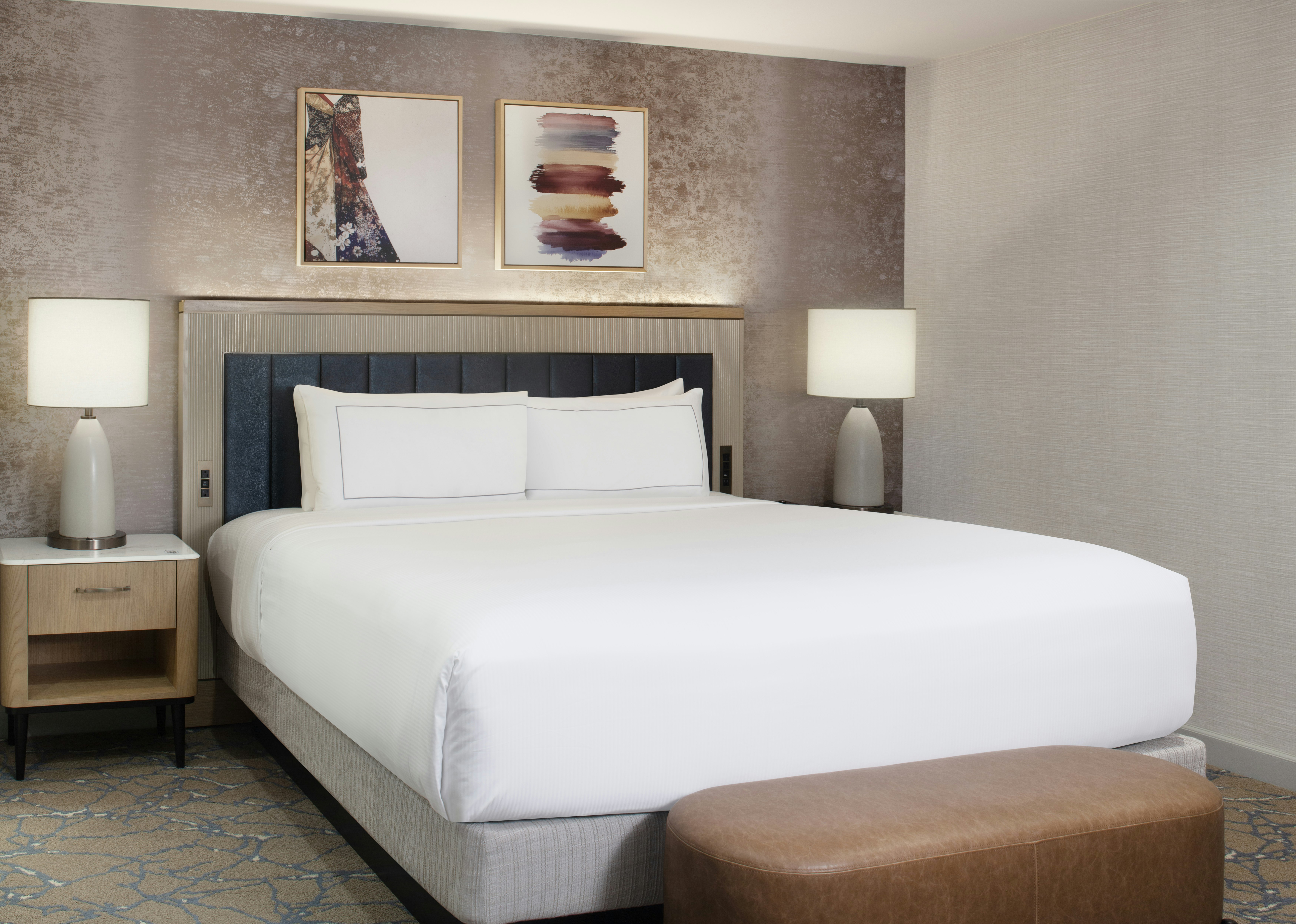 Signature, Tower, Junior Suite, King Bed