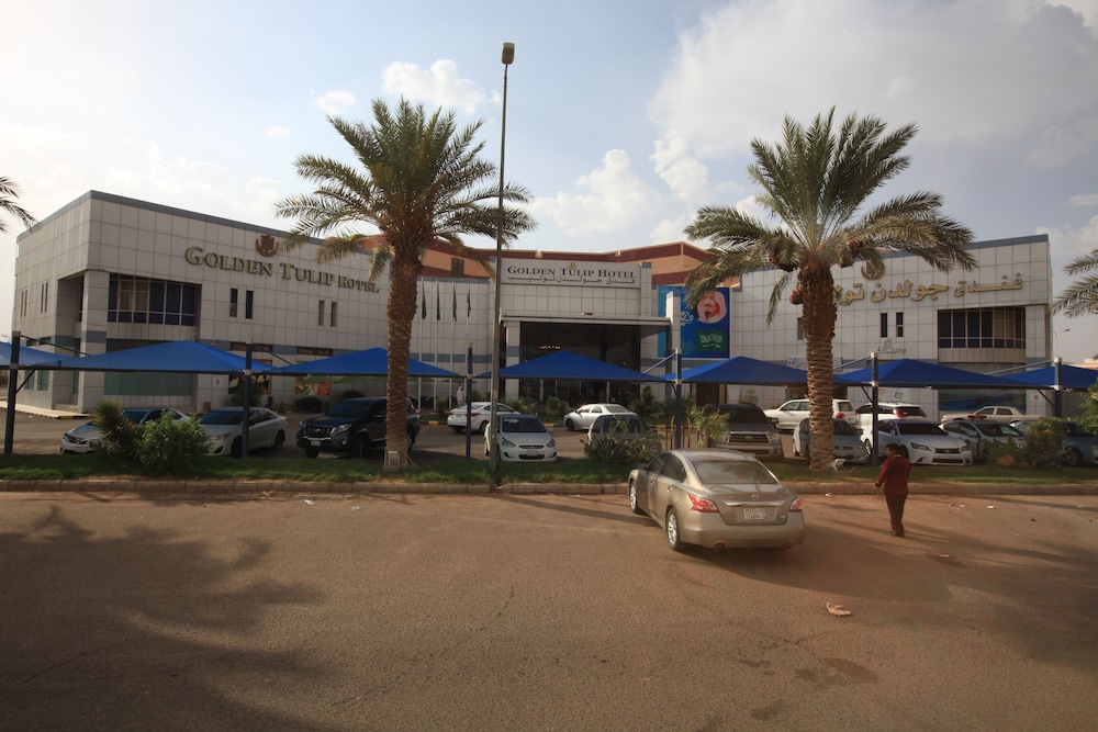 جولدن توليب حائل(Golden Tulip Hotel) 35/39