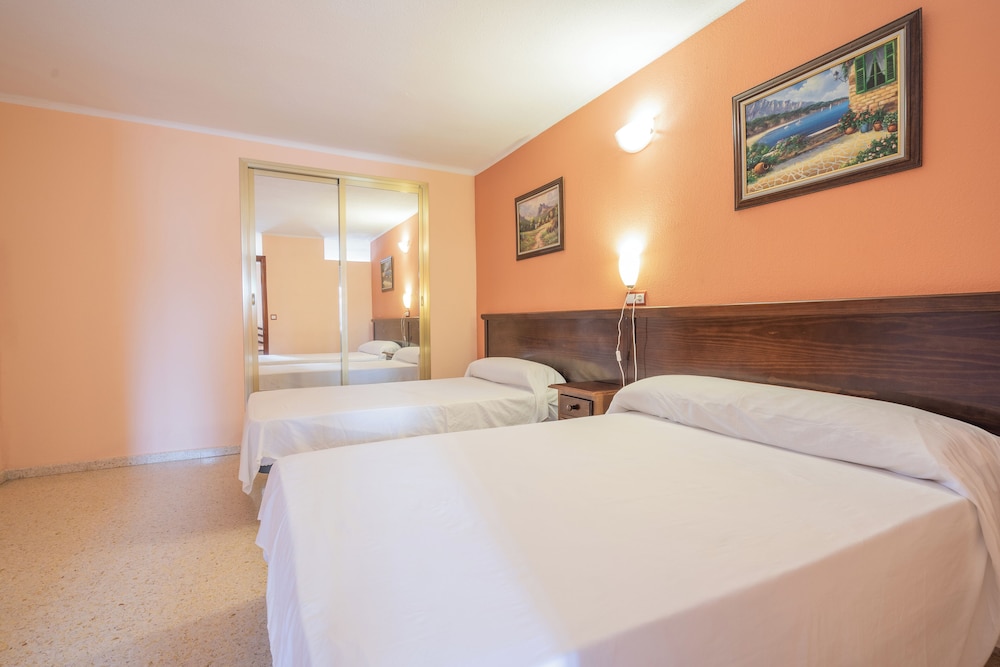 Hotel Velis 4/50