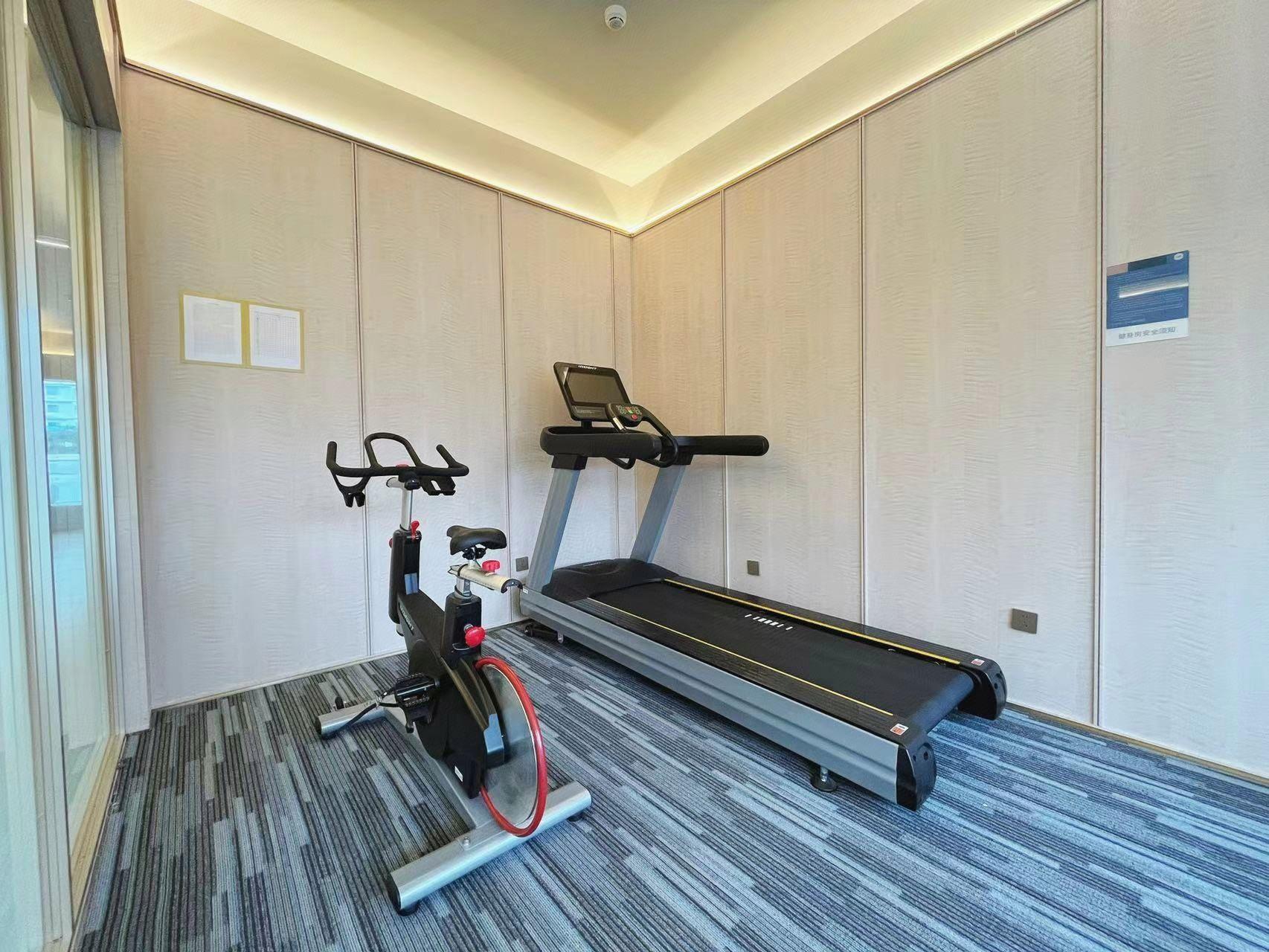 Hanting Hotel (Chongqing North Railway Station South Square Metro Station) 24/43
