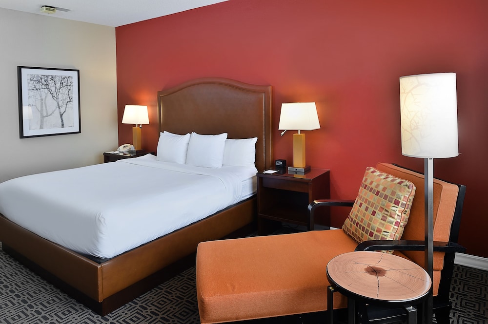 Doubletree By Hilton Hotel St Louis Chesterfield 8/57