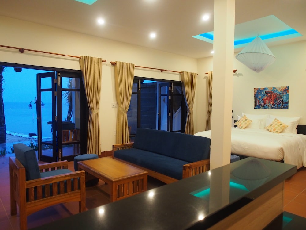 Hula Hula Beachfront Phu Quoc 55/73