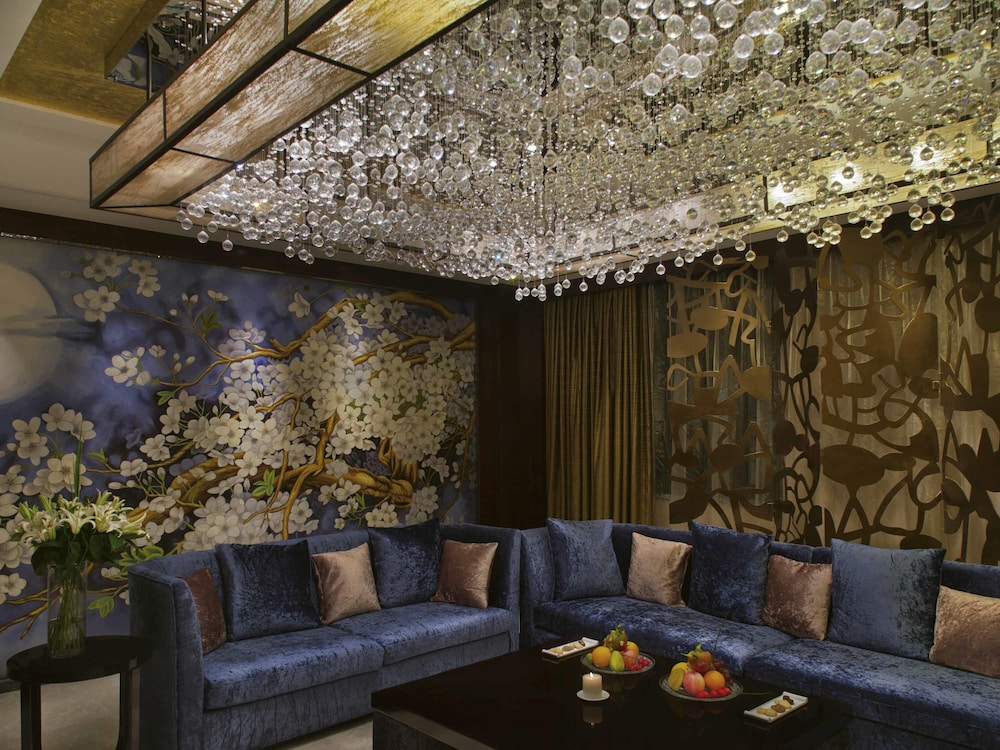 Movenpick Hotel Enshi 42/67