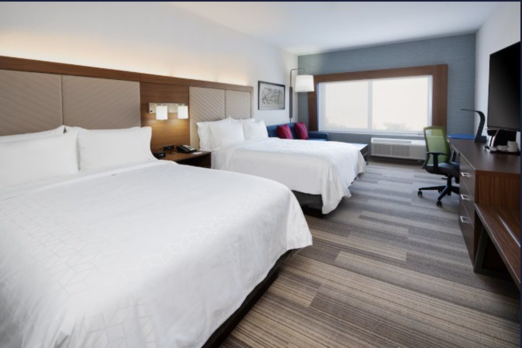 Room, Quadruple, Queen Bed, Accessible