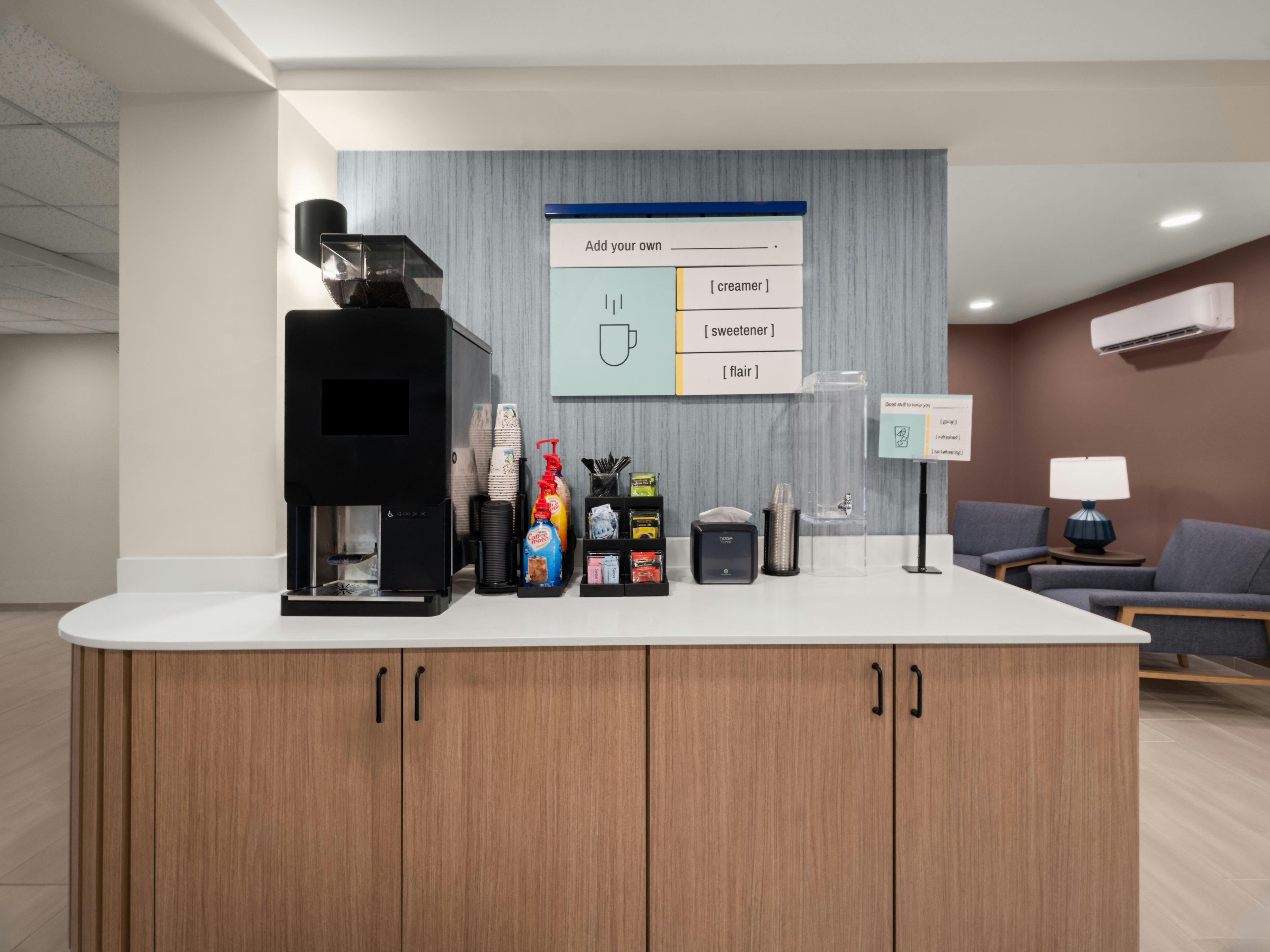 Econo Lodge Inn Suites Greenville 7/69