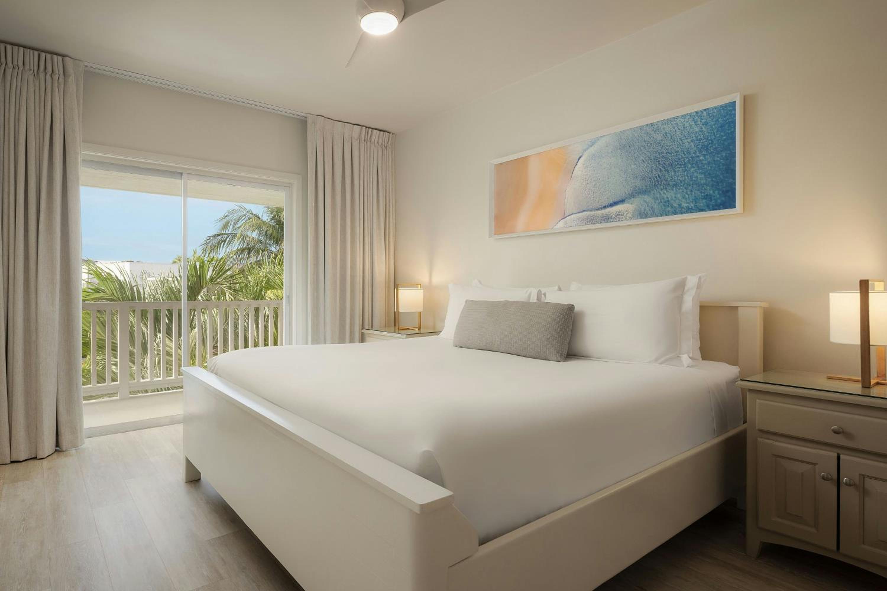 3 Bedrooms, Reef, Suite, House, 1 King and 2 Queen Beds, Ocean Front, Balcony