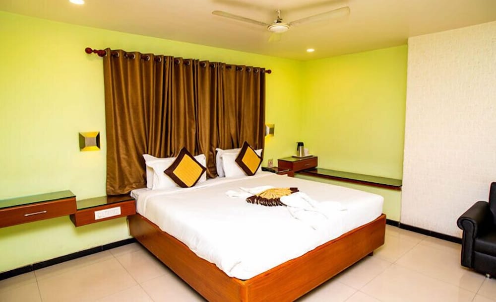 Hotel Simran Heritage Pvt. Ltd. 31/55