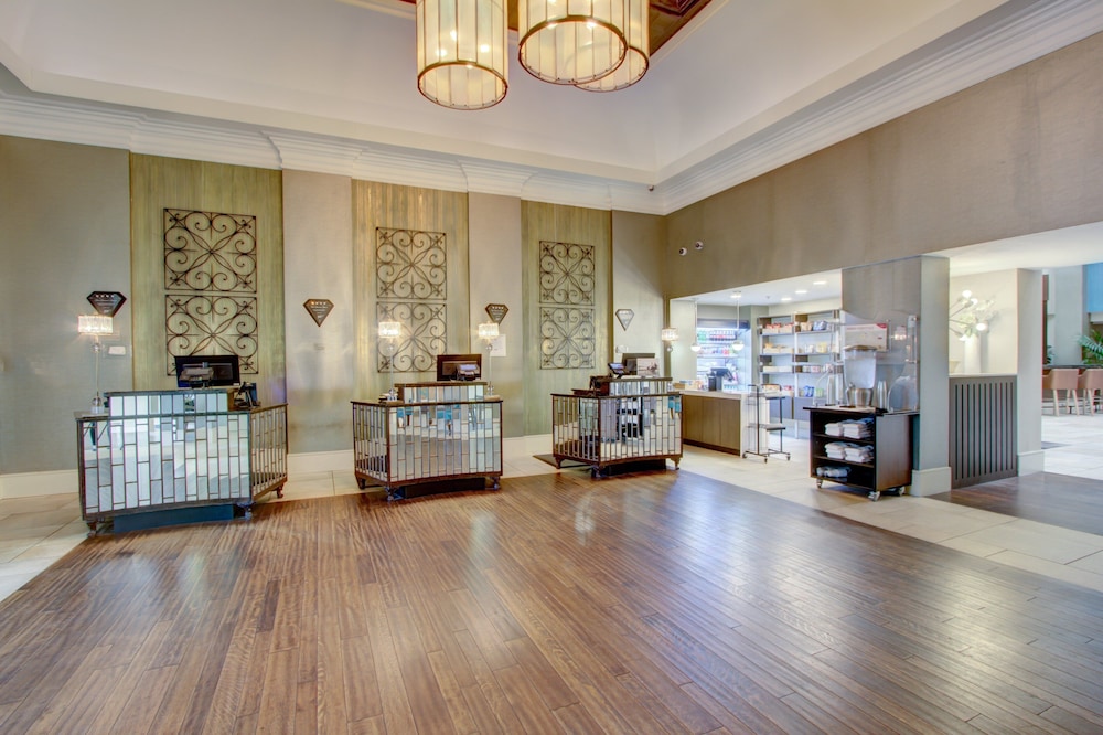 CROWNE PLAZA CHARLESTON AIRPORT CONV CTR 11/76