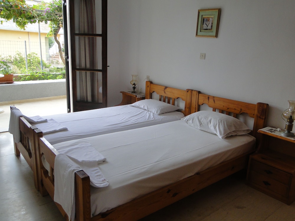 1 BEDROOM, APARTMENT