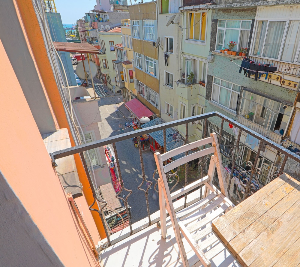 Istanbul Comfort Holiday Hotel 39/47