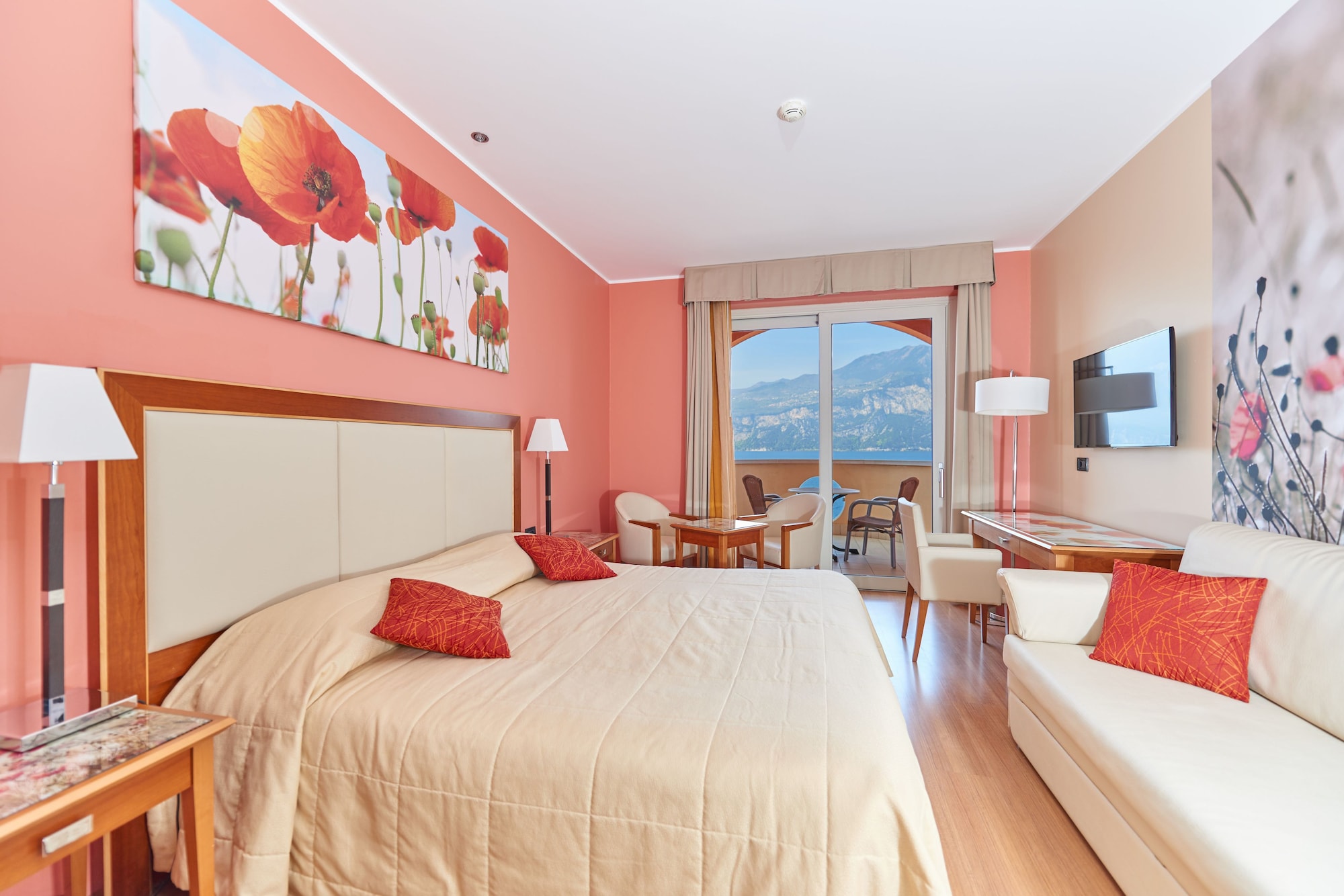 COMFORT, DOUBLE BED, LAKE VIEW, BALCONY