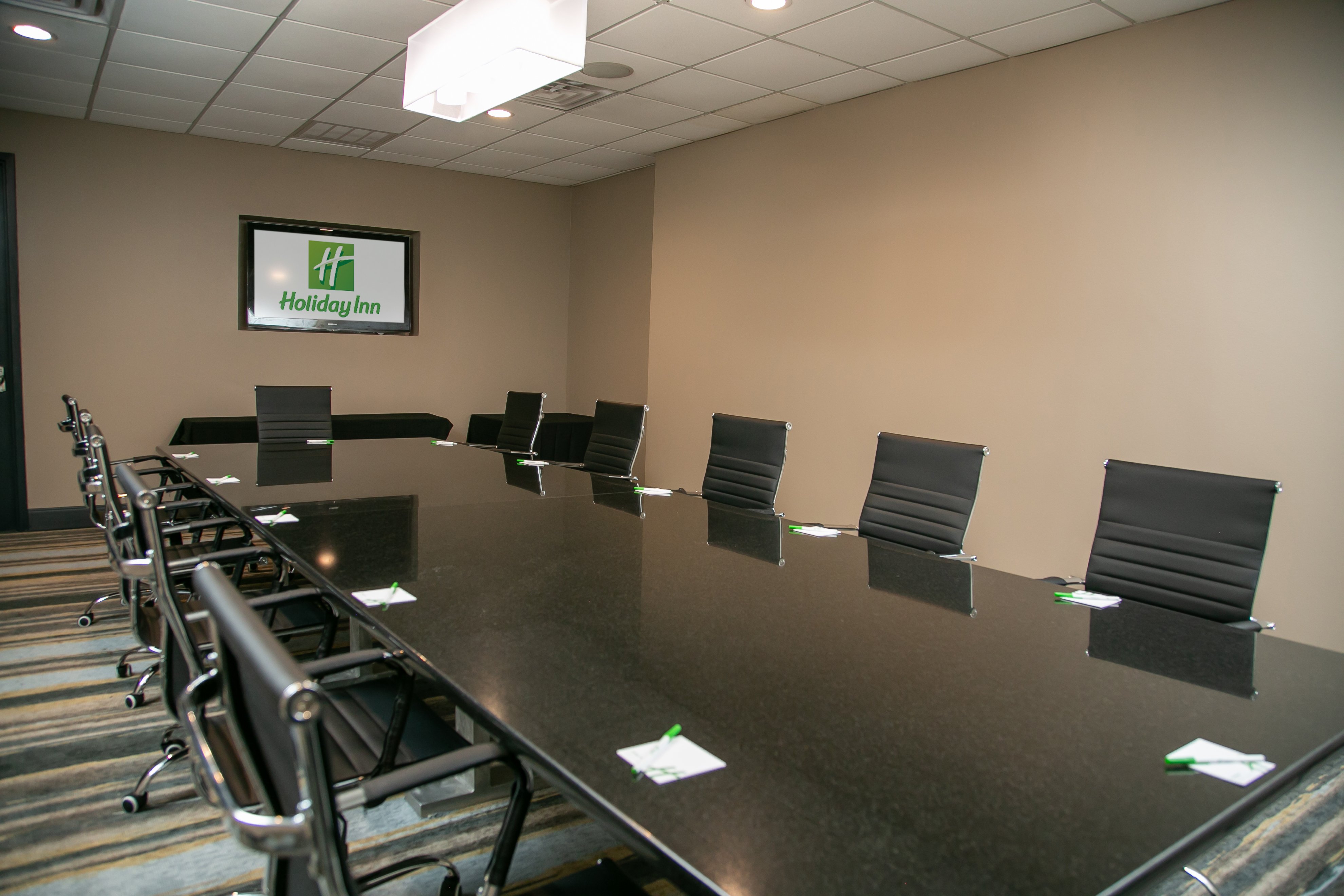 Holiday Inn Metairie New Orleans Airport 46/55