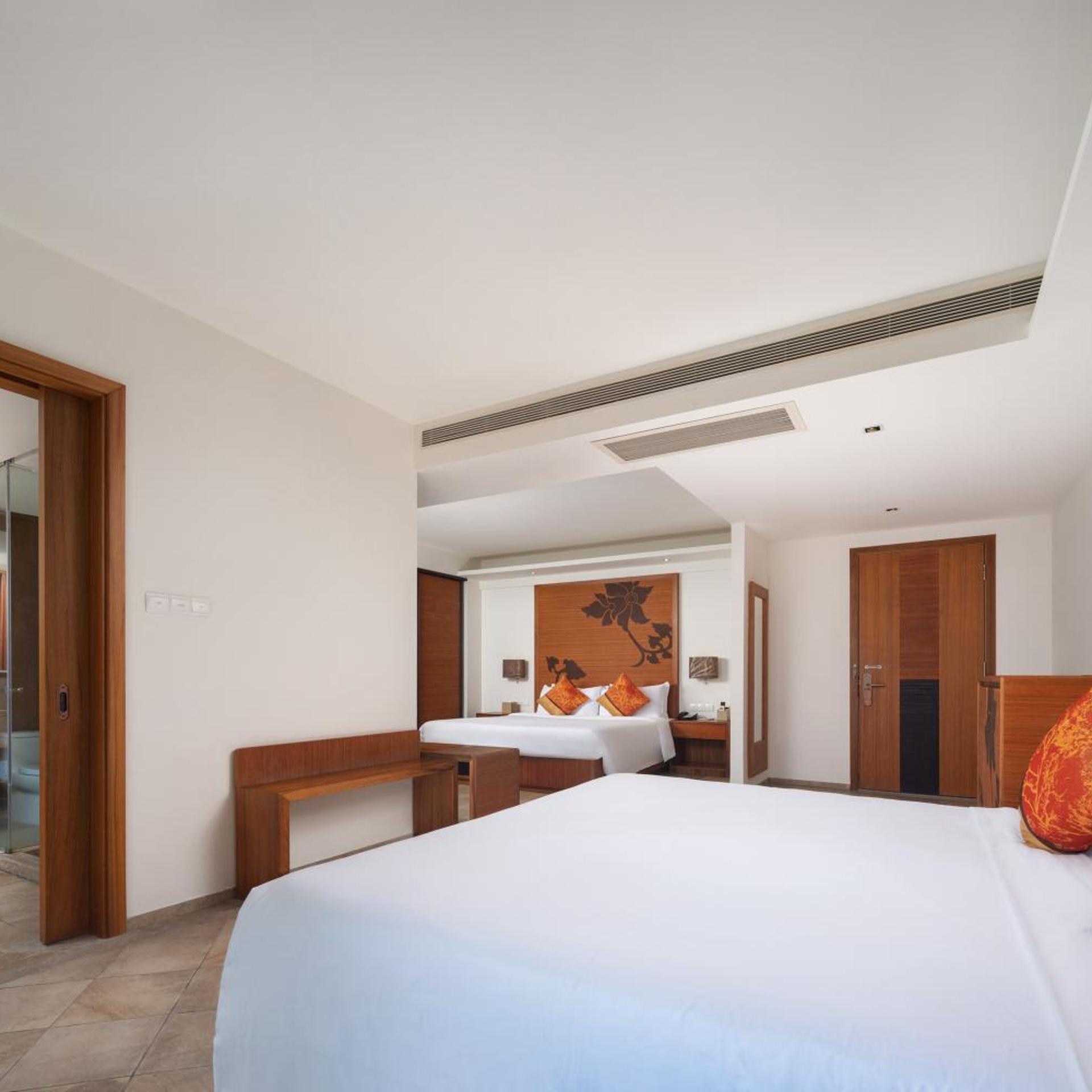 Mangrove Tree Resort World Sanya Bay ( King Palm) 12/50