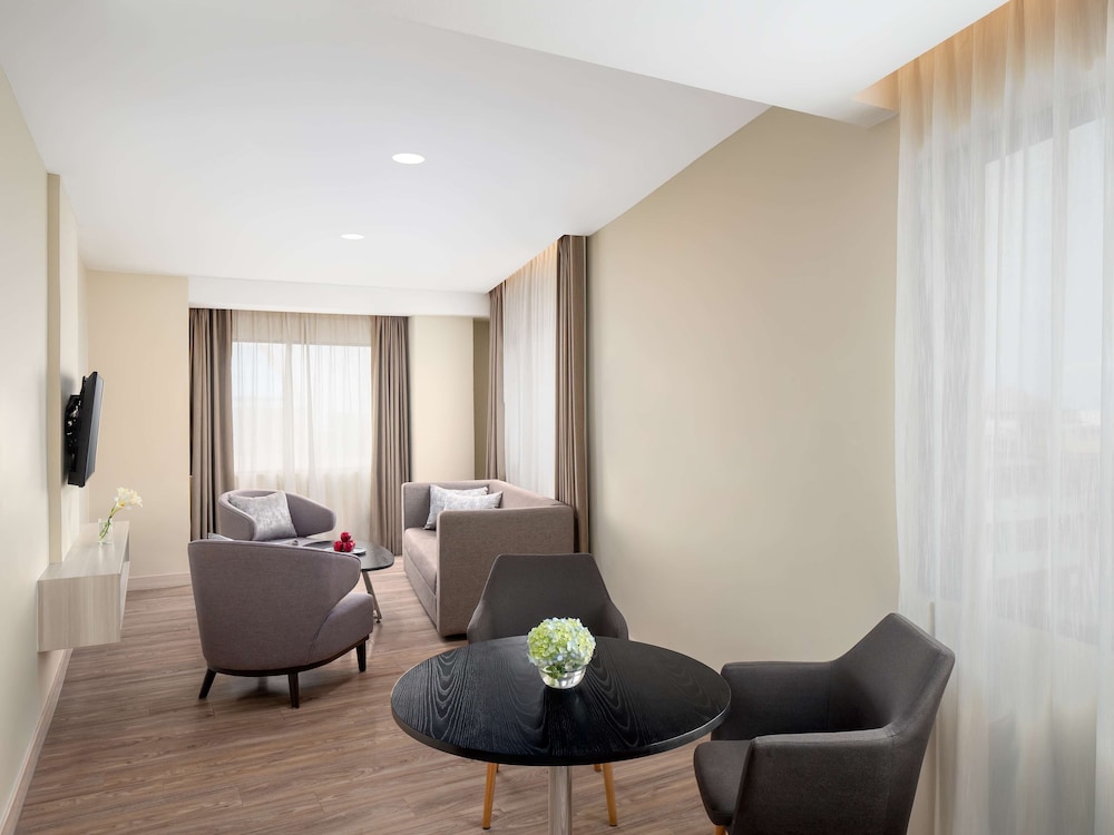 AIHO Hotel Medan 32/57