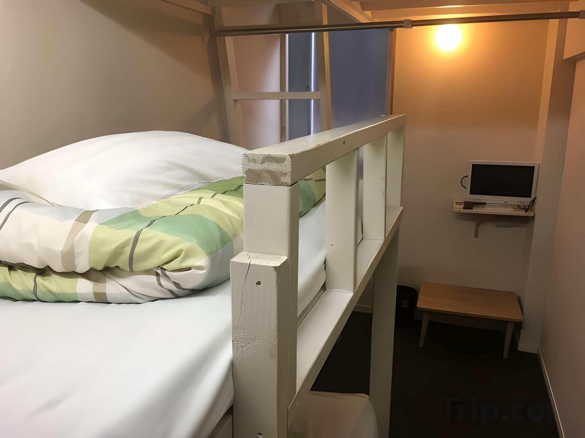 Private, Loft, Twin Beds