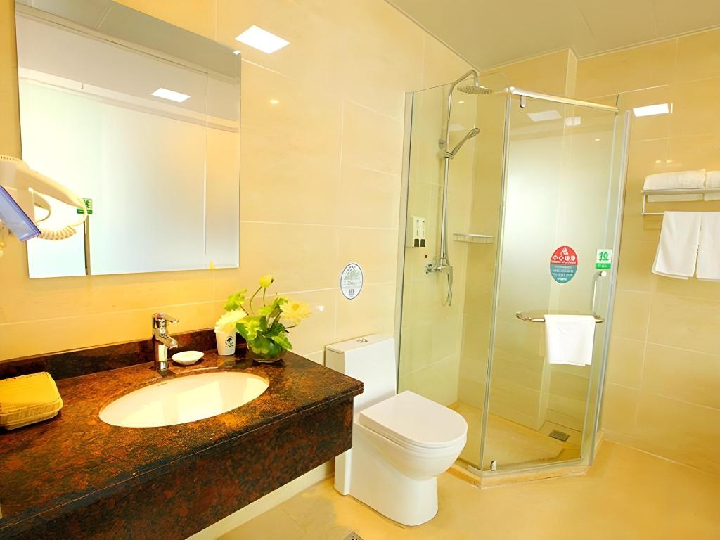 Greentree Inn Zhenjiang Science And Technology University Youth Square Express Hotel 39/41