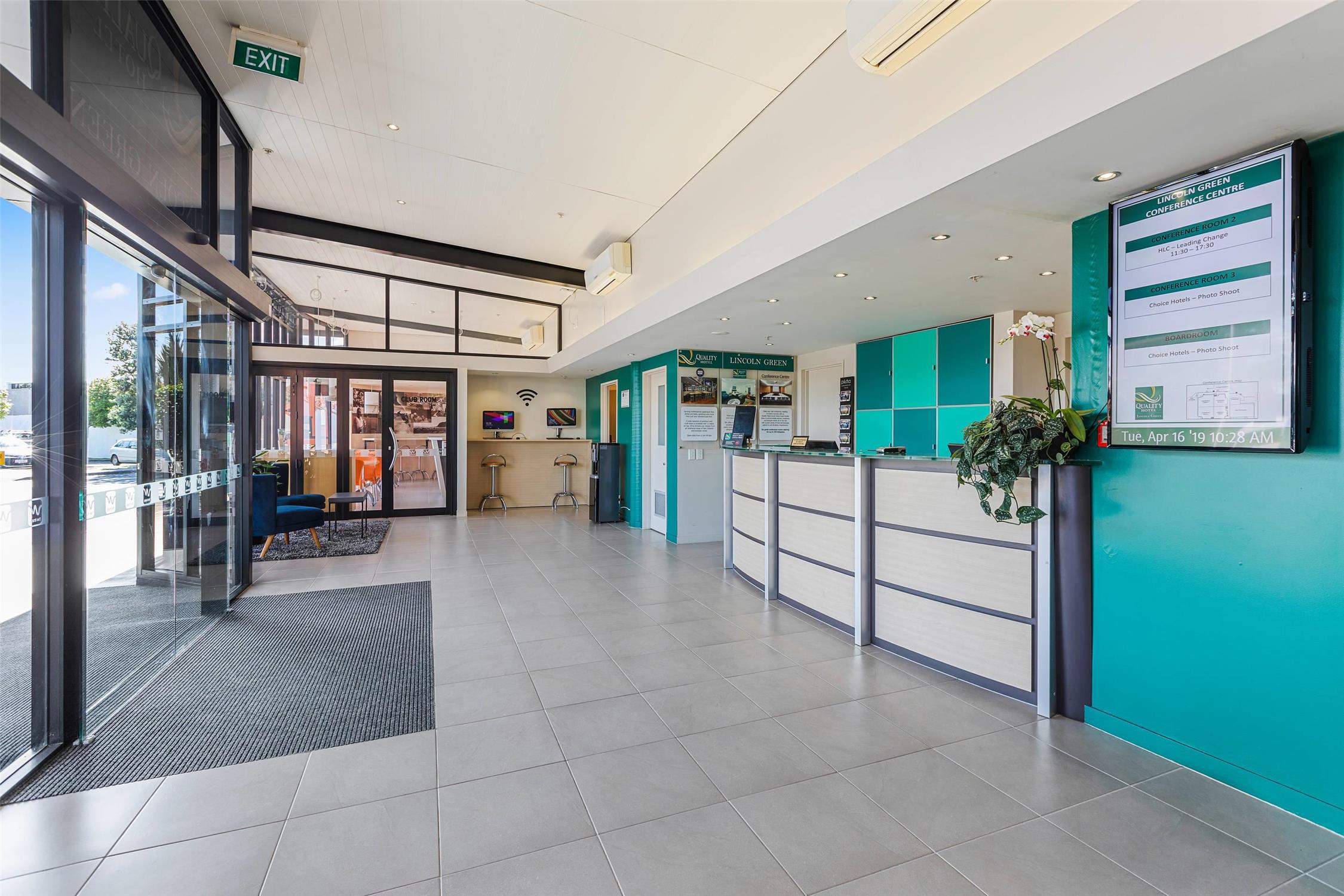 Quality Hotel Lincoln Green 8/42