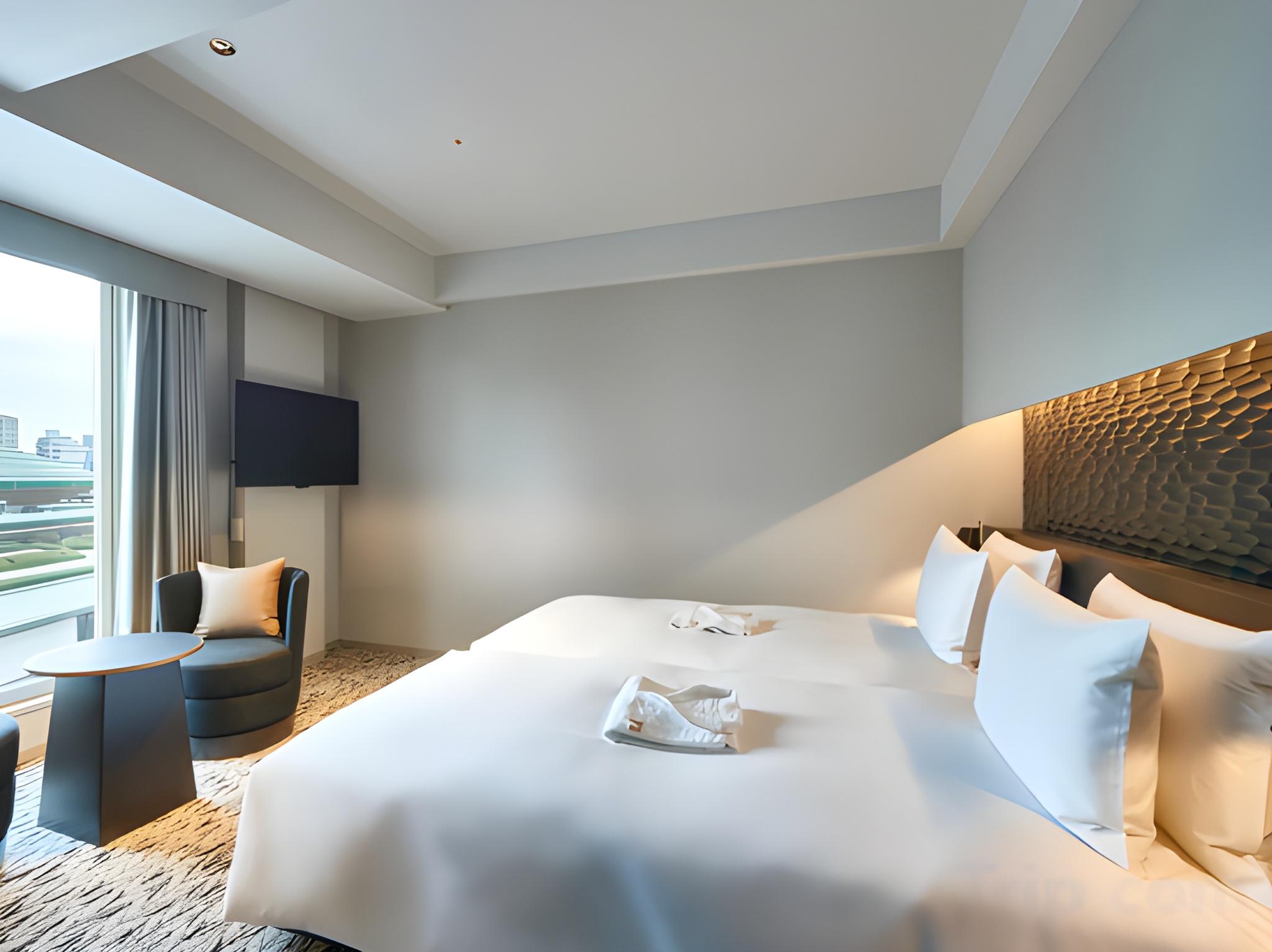 Hollywood, Authentic, Twin Beds