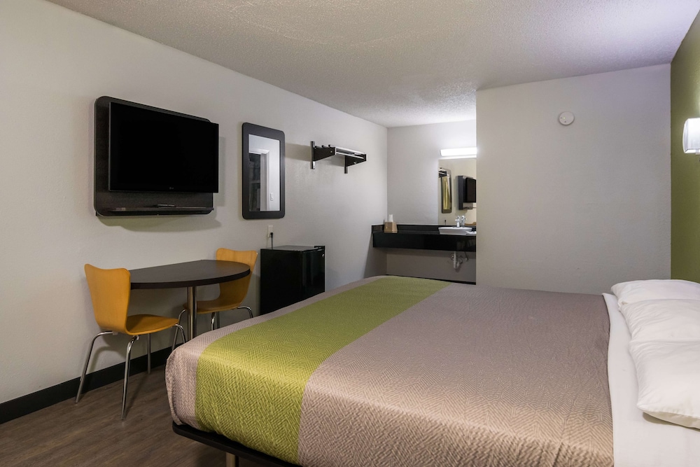 غرفة ديلوكس بسريرين مزدوجين للمدخنين، Motel6 Irving, TX - Loop 12 3/8
