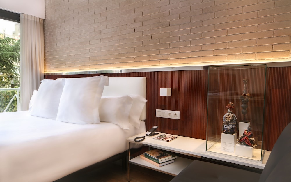 Balmes Hotel 9/73