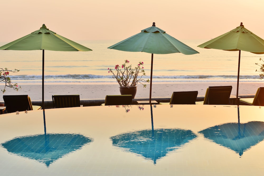 Supatra Hua Hin Resort 40/50