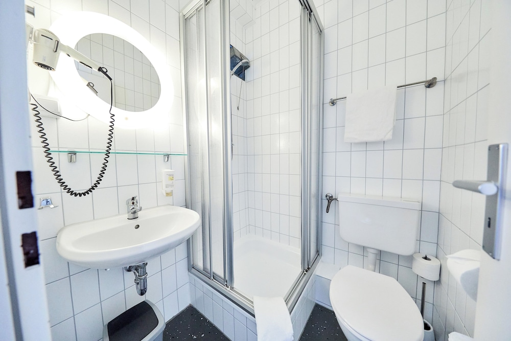 Hotel Alt Deutz City-Messe-Arena 49/50