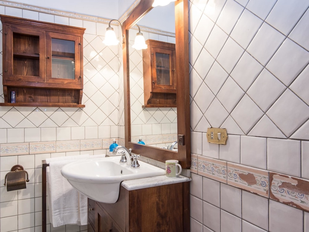 RSH Spanish Steps Luxury Apartment 36/44