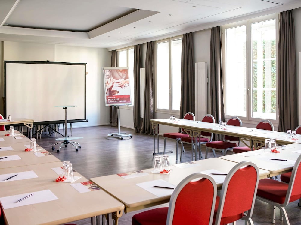 Ibis Douai Centre 54/65