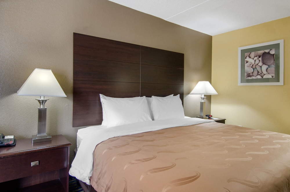 Quality Inn Merriam Kansas City 14/41