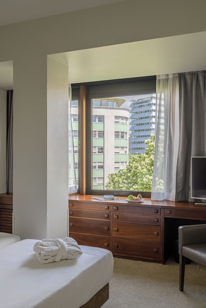 CLASSIC, DOUBLE OR TWIN BED