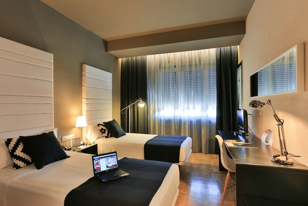 Hotel Sercotel Leyre 40/61