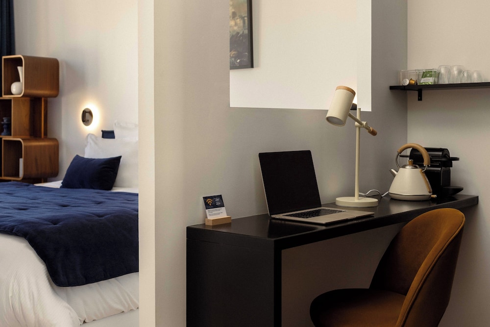Hotel 21 Foch 36/50