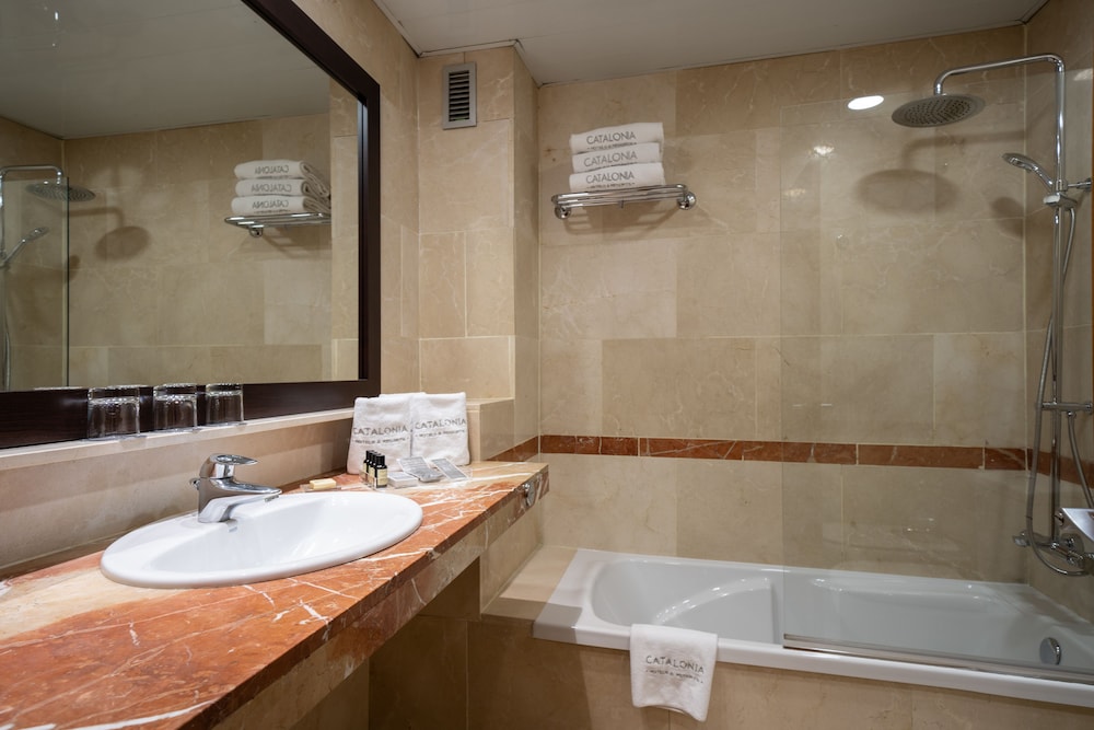 Hotel Catalonia Gracia 72/74