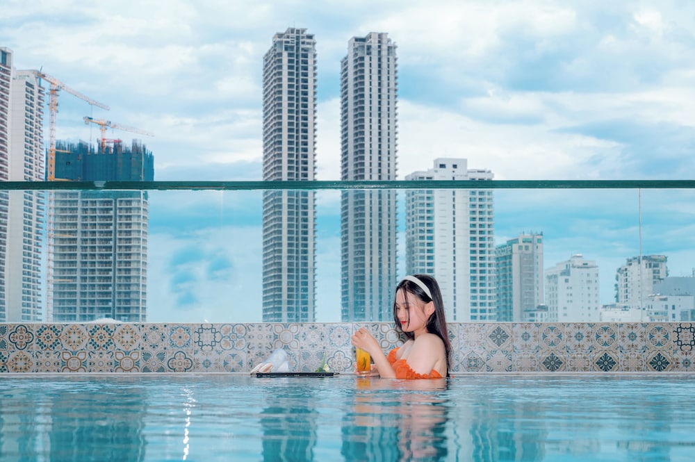 Sea Garden Hotel 60/65